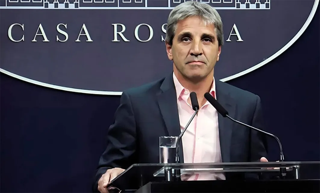 El debate sobre la estrategia económica del Gobierno sigue abierto entre especialistas.