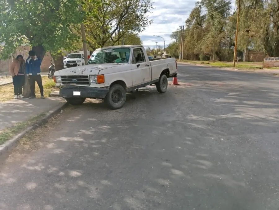 Choque en avenida Alberdi y Colón de la ciudad de San Rafael