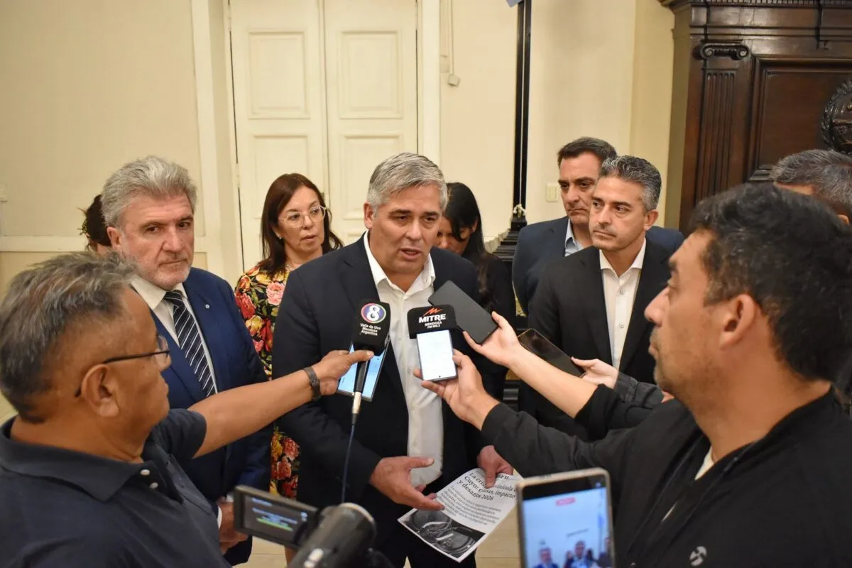 Legisladores de la oposición reclamaron explicaciones al ministro de Producción.