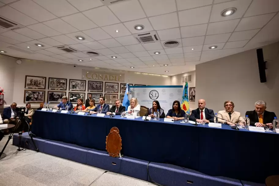 El Jurado de Enjuiciamiento resolvió la destitución unánime de la jueza Makintach en el Anexo de la Cámara de Senadores de La Plata.