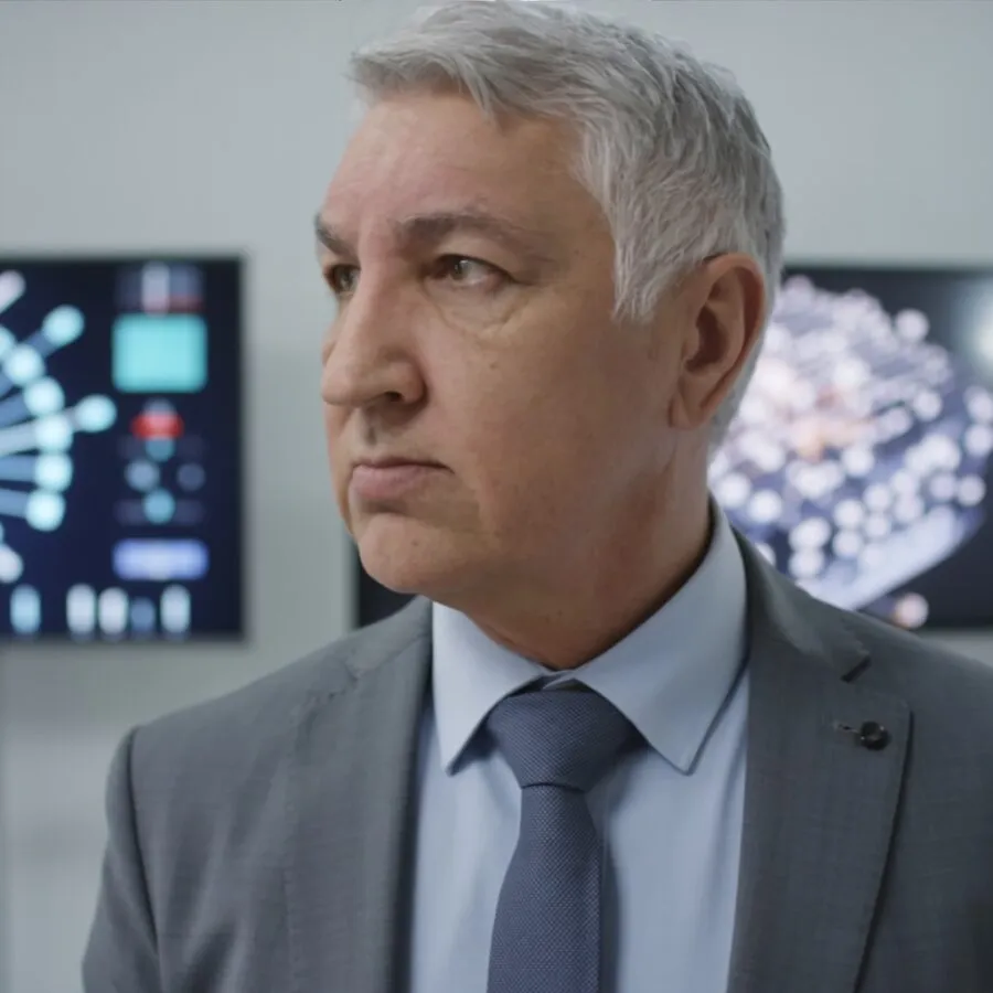 Raúl Videla, presidente de la Cámara de Ópticas, advirtió que PAMI no paga desde 2025 y explicó por qué las ópticas suspenden la atención a jubilados