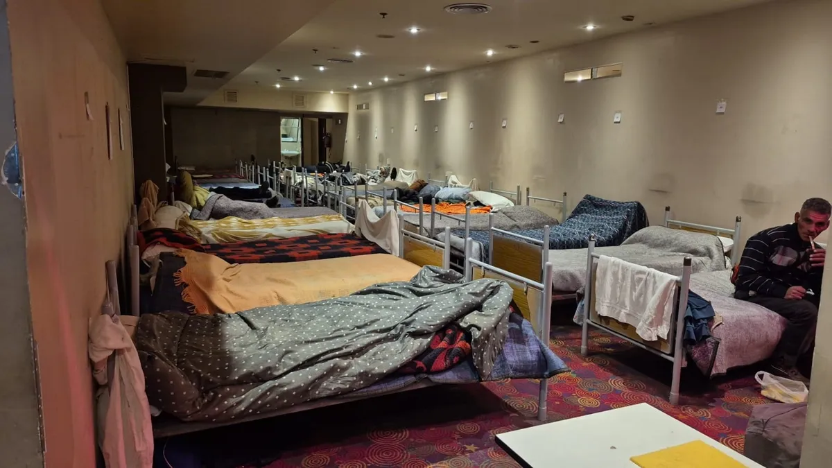 Refugio nocturno habilitado en temporada de frío en la capital mendocina