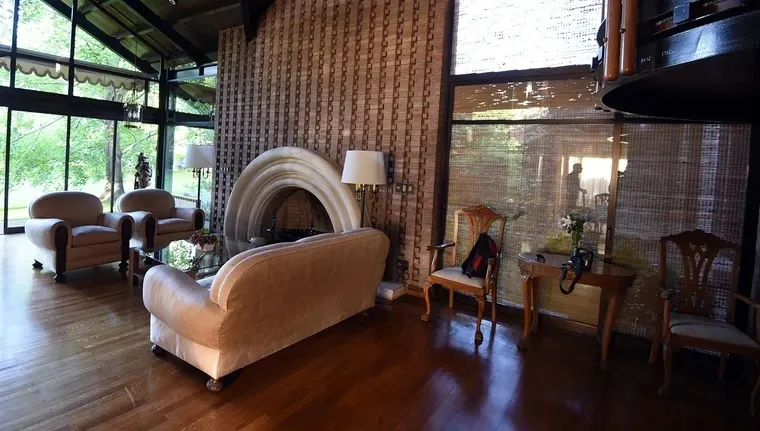 Interior de la residencia oficial del Gobernador, La Puntilla