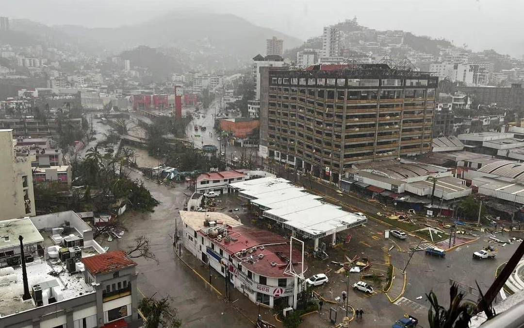 México: 43 muertos por el Huracán Otis