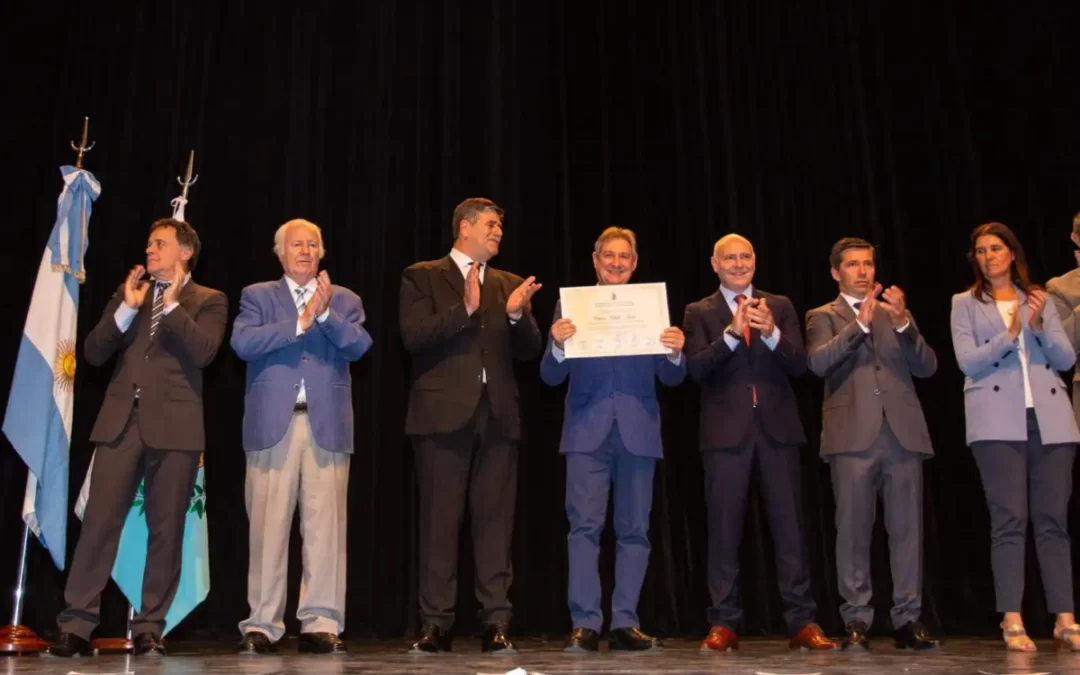 Omar Félix recibió su diploma de Intendente de San Rafael