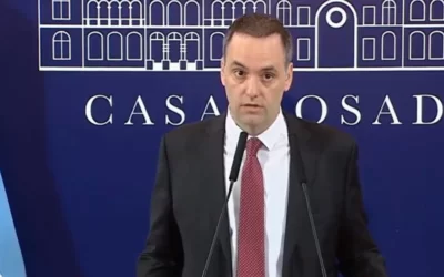 Manuel Adorni, contra las cuerdas: piden su destitución y crece la presión judicial