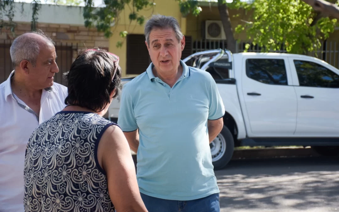 Omar Félix por los barrios: supervisó operativos de limpieza y dialogó con vecinos