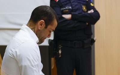 Dani Alves fue condenado a 4 años y 6 meses de cárcel por violar a una joven