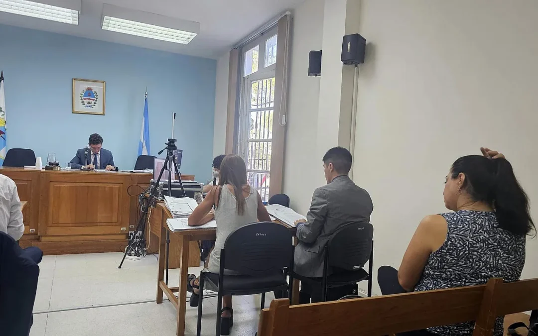 Comenzó el juicio por homicidio a una mujer policía