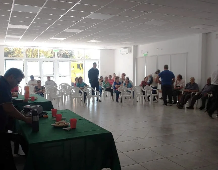 Los adultos mayores de la Villa 25 de Mayo ya disfrutan del nuevo Centro de Jubilados