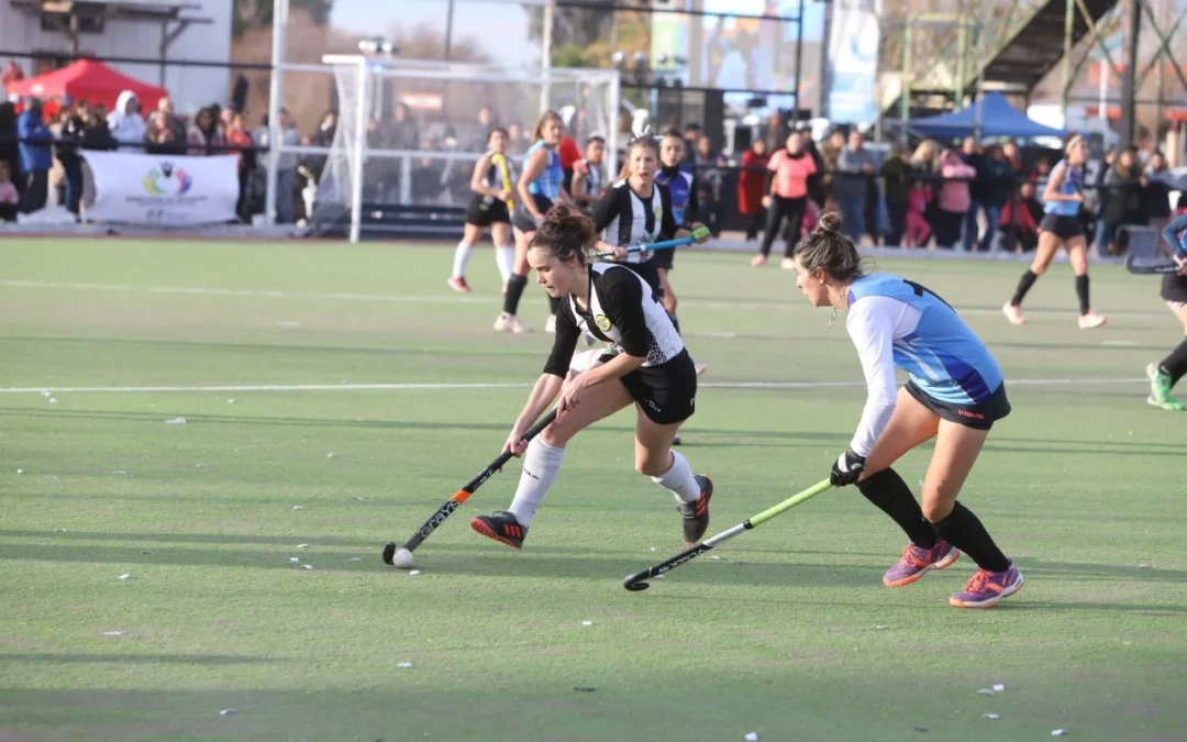 Domingo de “Finalisimas” en la liga de Hockey acción