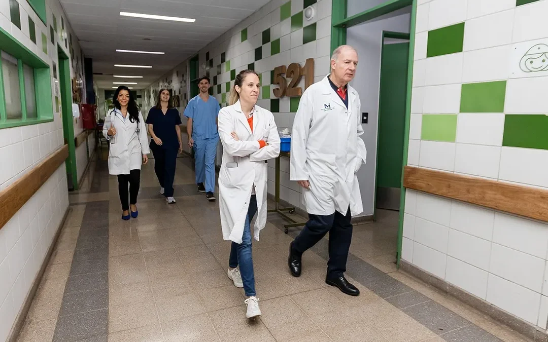 La Legislatura declaró la emergencia sanitaria por 12 meses y Salud podrá reorganizar el personal