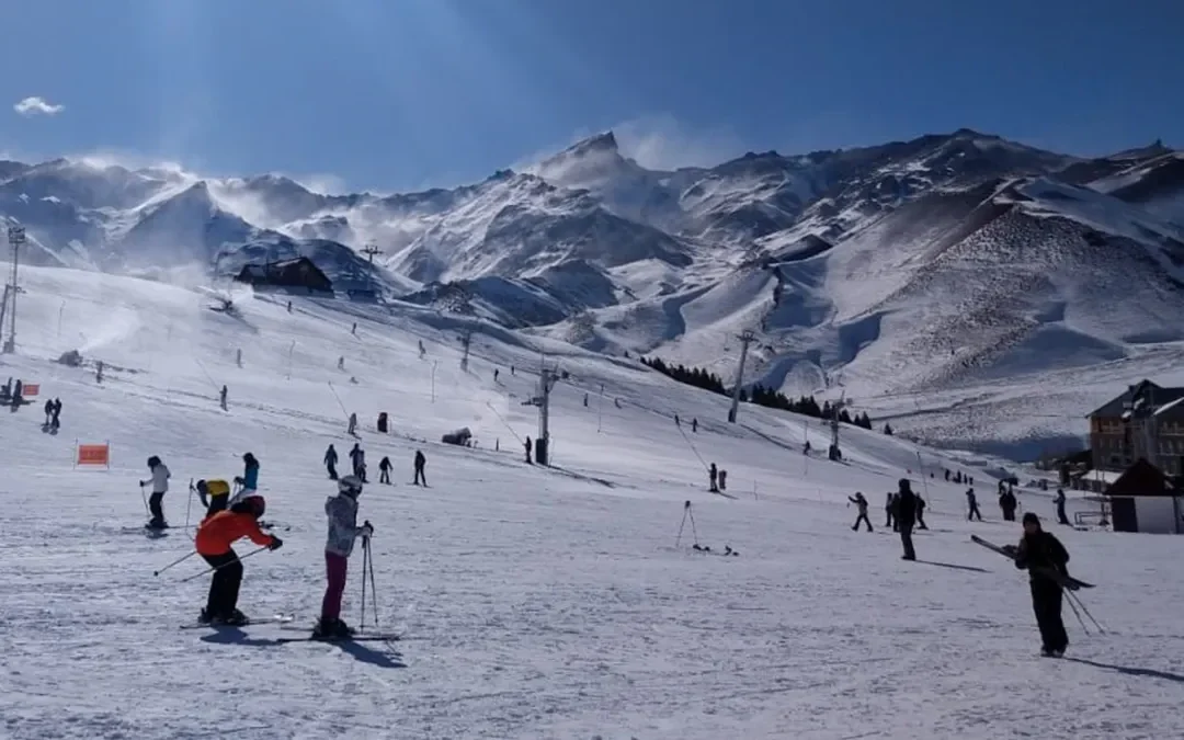 Otro grave accidente en Las Leñas: una esquiadora terminó en Terapia Intensiva