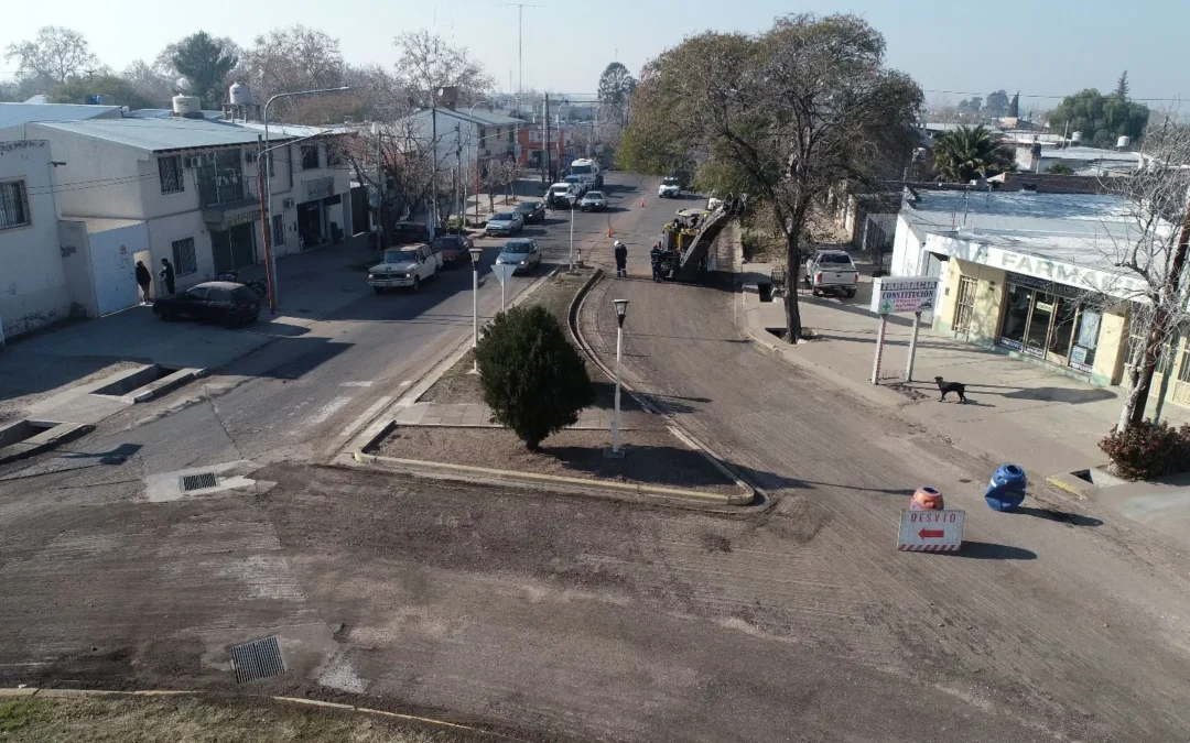 Plan de Asfalto: Omar Félix recorrió la obra en Avenida Zapata y anticipó nuevas inversiones