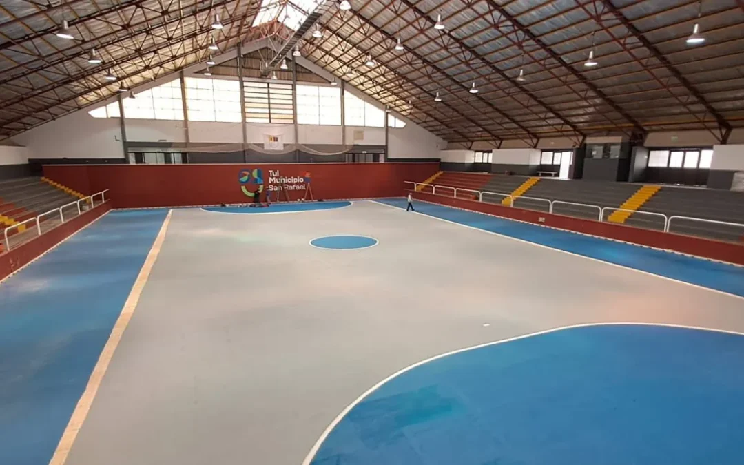 El Municipio renovó el piso del Poli 2 y avanza en otras mejoras