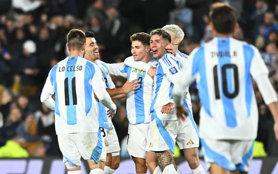 Eliminatorias: La Selección argentina venció 3-0 a Chile en una emotiva jornada