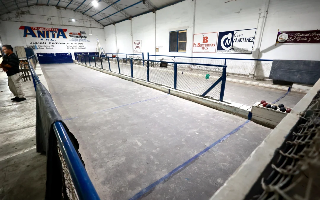 El Municipio construirá dos canchas de bochas sintéticas en Real Del Padre