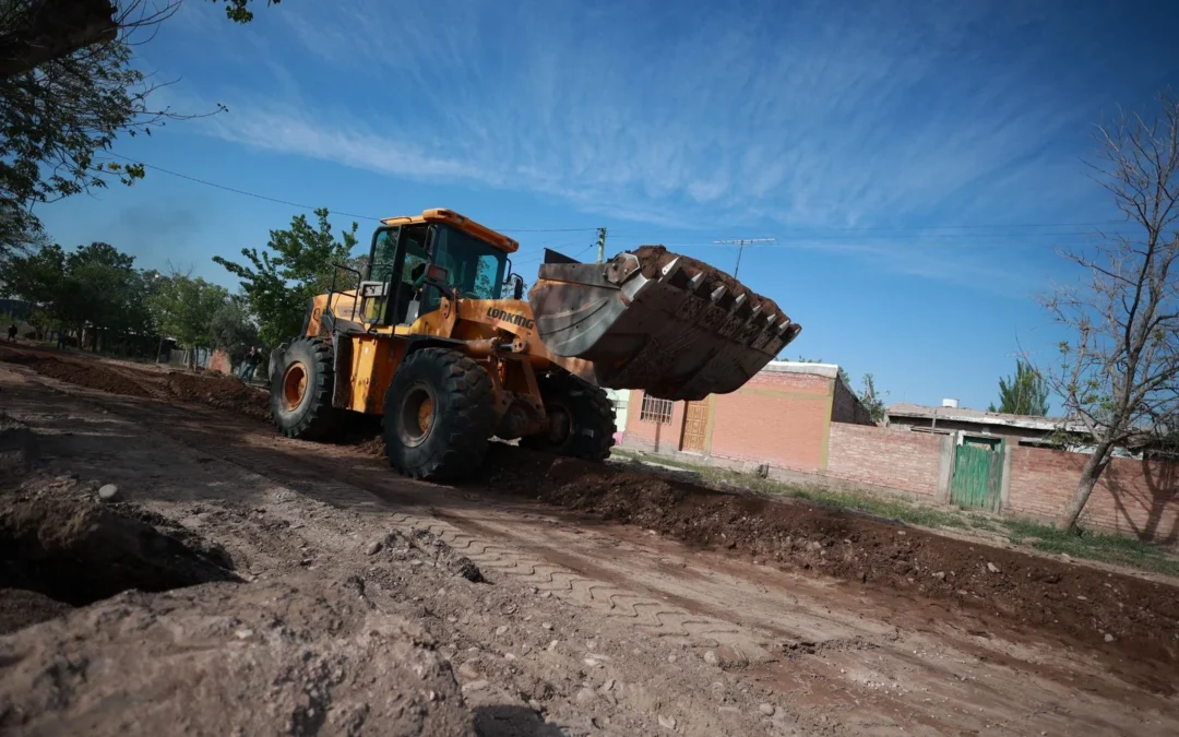 Así avanza la previa del asfalto en calles de Salto de las Rosas