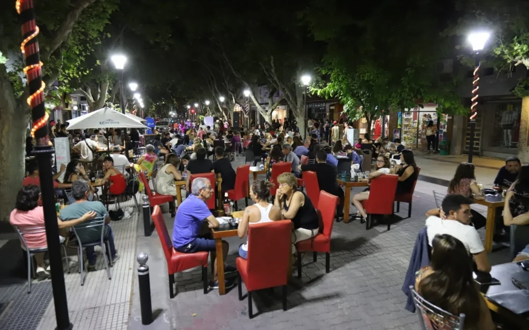 Arranca la 7ma edición de Noches de Verano en el centro
