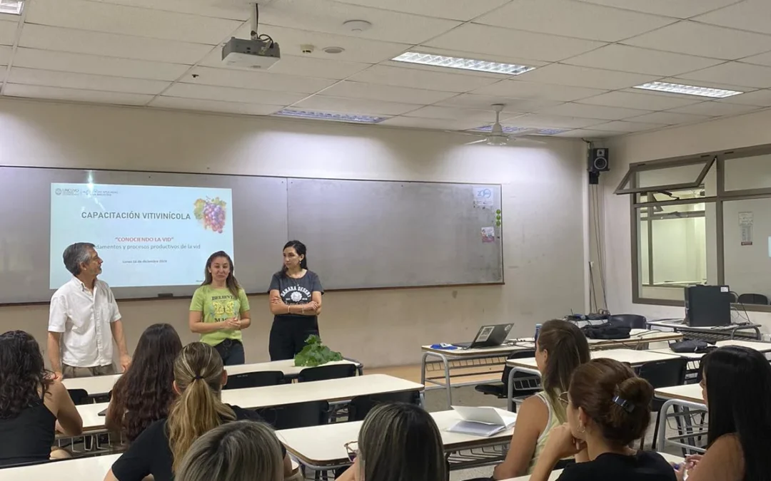 Vendimia: las flamantes representantes distritales comenzaron las capacitaciones