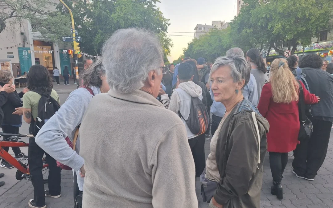 Los jubilados de San Rafael se movilizaron al KM0