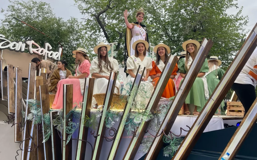 San Rafael presenta su carro vendimial con una gran fiesta