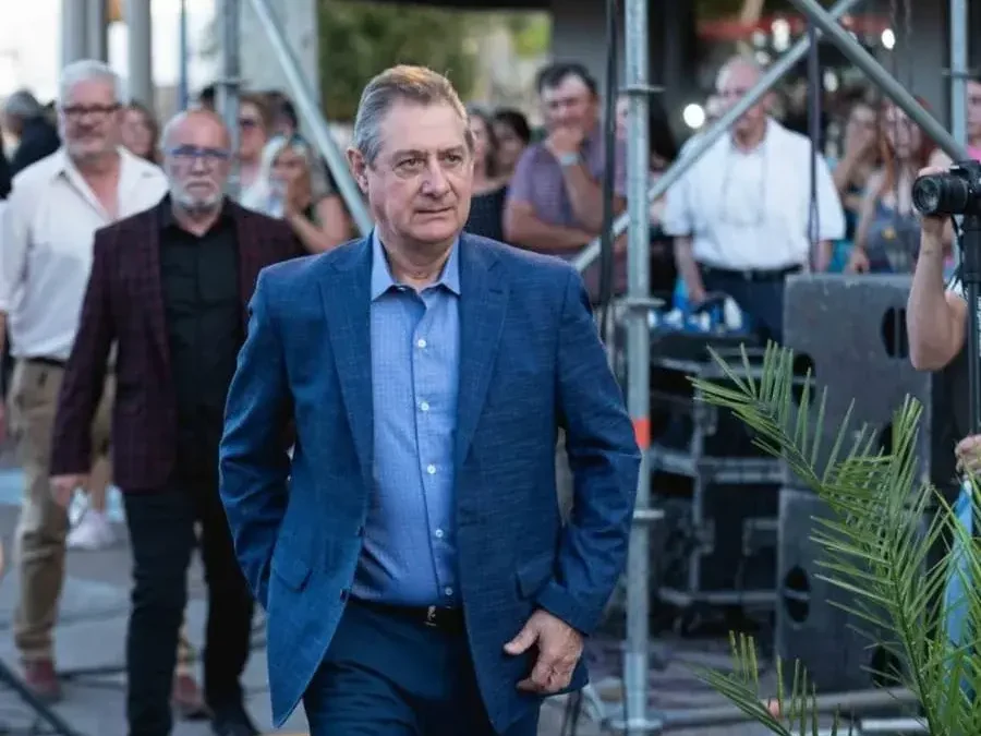 Absurda denuncia de la UCR y dura respuesta de Félix