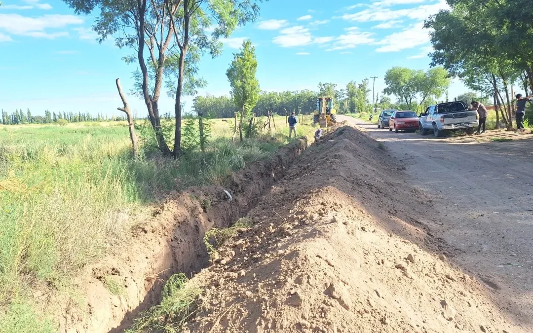 El Municipio y los prestadores de distritos extienden 16 km de nueva cañería para agua potable