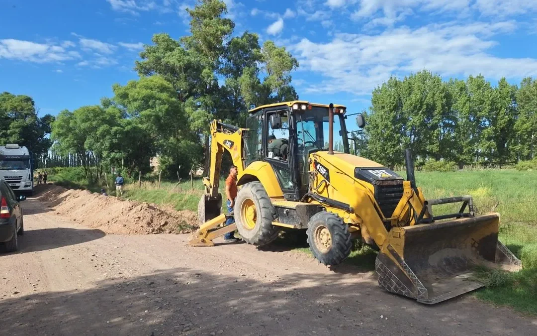 La Izuelina: el Municipio extiende 5 kilómetros de red de agua potable para abastecer a 45 familias