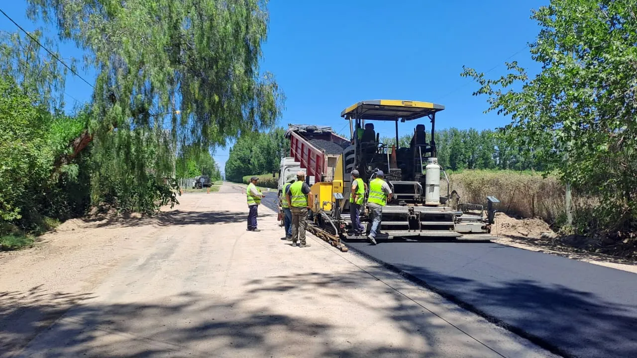 Asfaltado y ensanche de calle Sueta