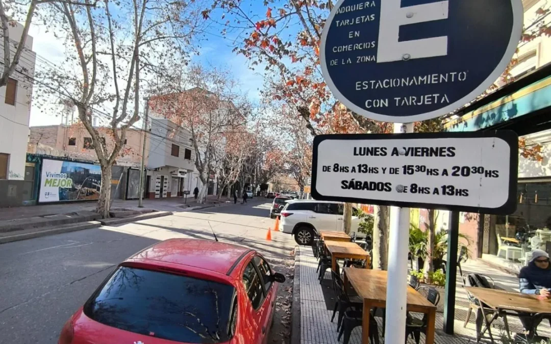 Vecinos ya utilizan la nueva app de estacionamiento medido digital con crédito de cortesía