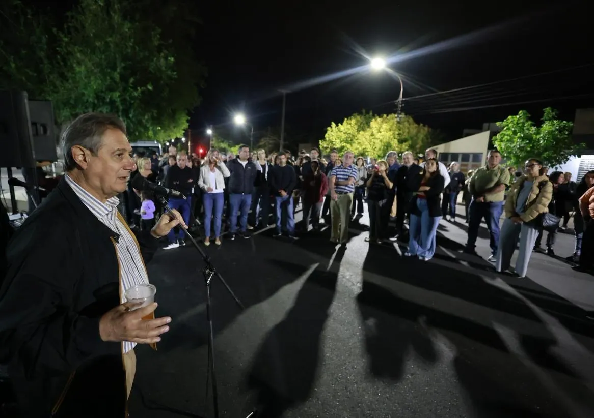 Nuevo pavimento en Avenida Pedro Vargas