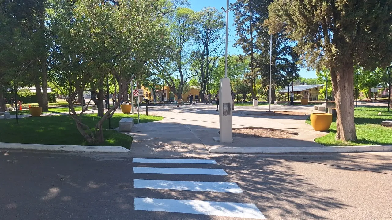 La plaza Julio Ruiz ofrecerá un lugar de encuentro para las familias. La plaza Julio Ruiz ofrecerá un lugar de encuentro para las familias.