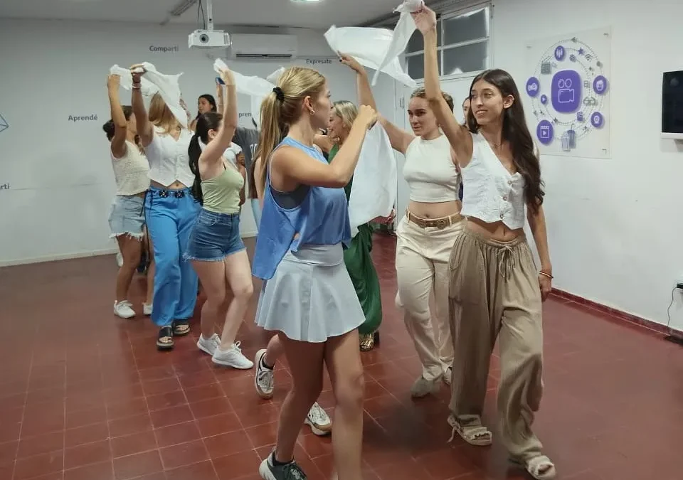 Representante vendimiales de San Rafael se capacitan en danzas folklóricas