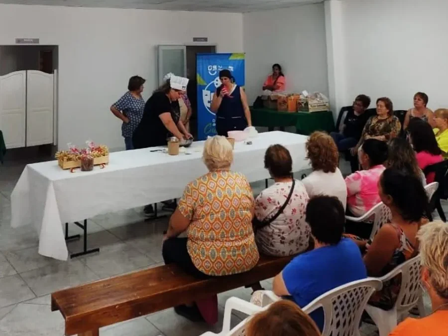 Comenzaron los talleres para aprender a elaborar pan dulce y panettone