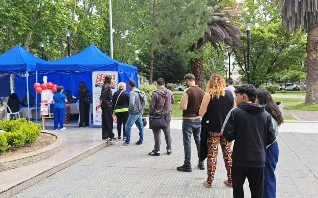 Testeos gratuitos en plaza San Martín por el Día Mundial del HIV
