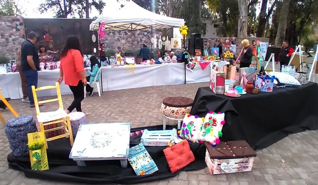 Expo y venta: este viernes cierra el año de los talleres socioculturales en el parque de los Jóvenes