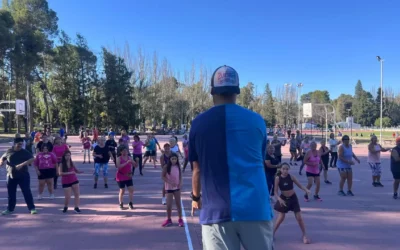 A puro ritmo iniciaron las clases gratuitas de zumba en el poli 1