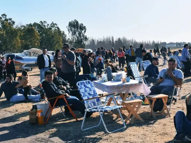 Familias y chicos podrán disfrutar de una jornada especial en el Aeroclub San Rafael.