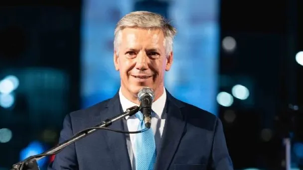 Alejandro Molero quedó en el centro de la polémica tras la respuesta pública de Sat. Alejandro Molero quedó en el centro de la polémica tras la respuesta pública de Sat.