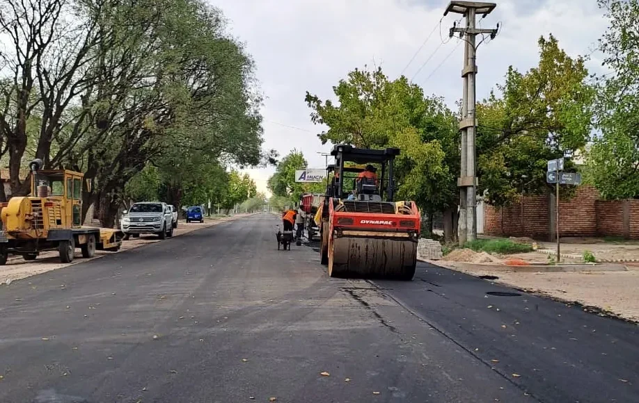 Asfalto Avenida El Libertador