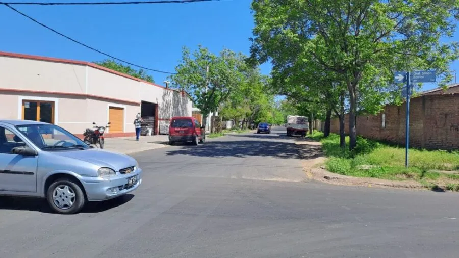 Tareas de asfalto en Pueblo Diamante