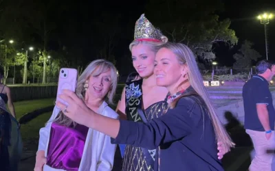 Azul y una destacada participación en el Brindis de las Reinas