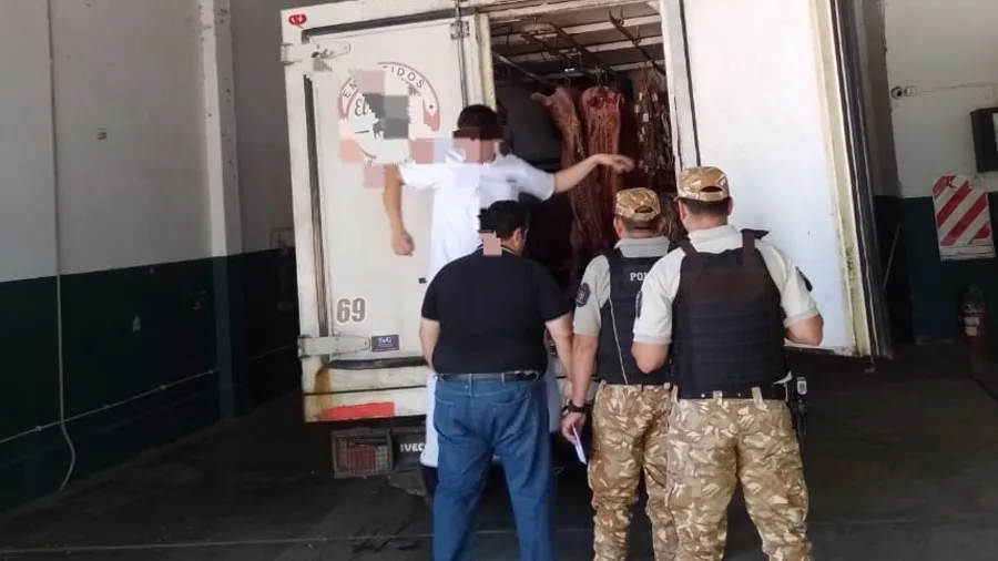 Camión transportaba carne de dudosa procedencia