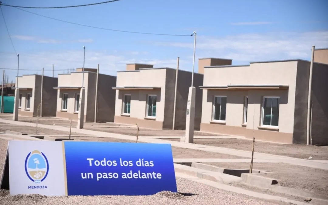 Vecinos del barrio Sun Valley 1 denuncian graves fallas estructurales en viviendas entregadas por el IPV