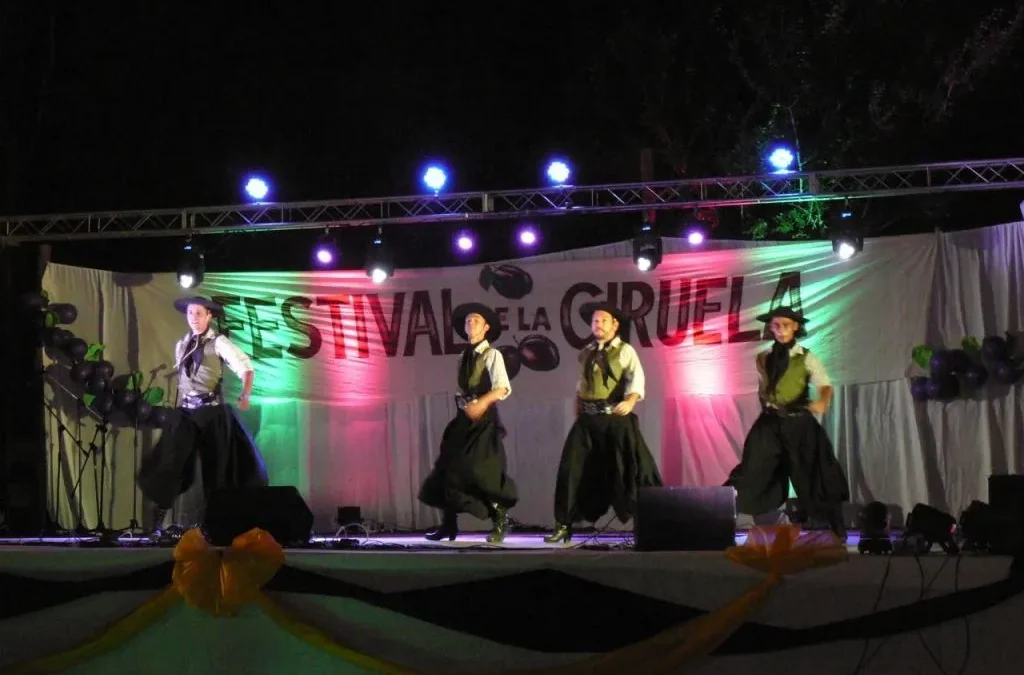 Cuadro Benegas celebra las bodas de plata del Festival de la Ciruela