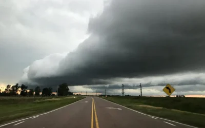 Tormentas en la ruta: las recomendaciones de un especialista para conducir con seguridad