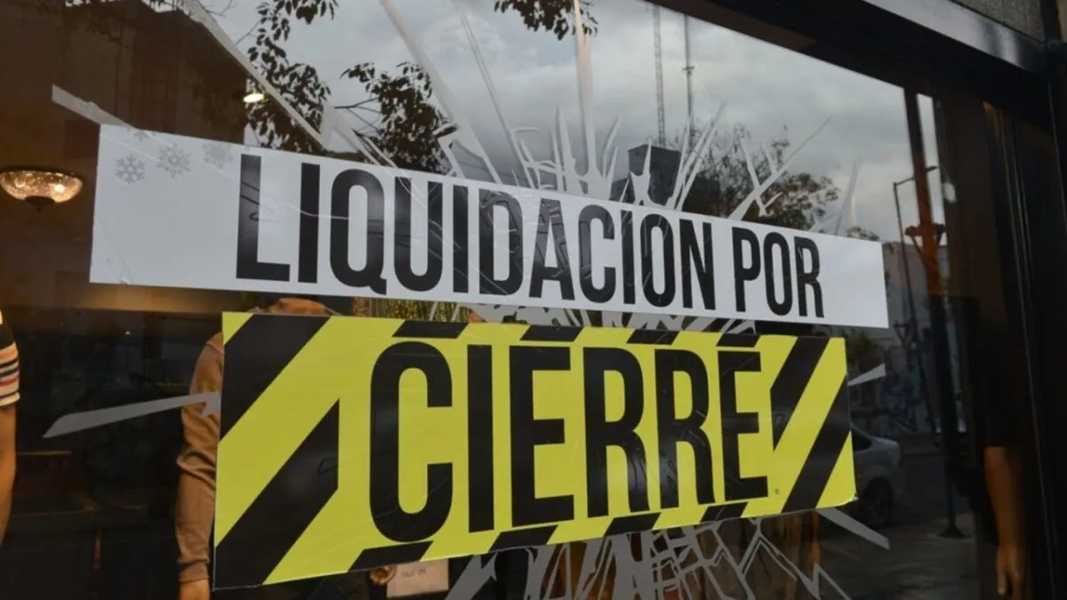 Comercios cerrados reflejan la profundidad de la crisis económica. Comercios cerrados reflejan la profundidad de la crisis económica.