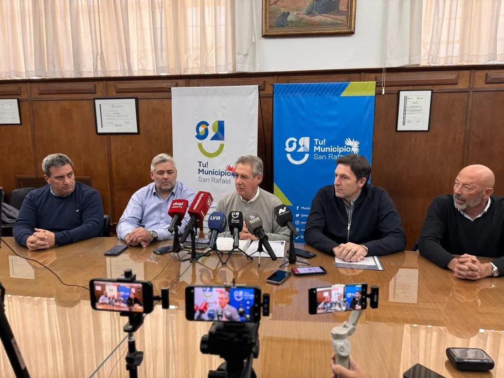 Legisladores del sur mendocino defendieron la autonomía municipal en conferencia.