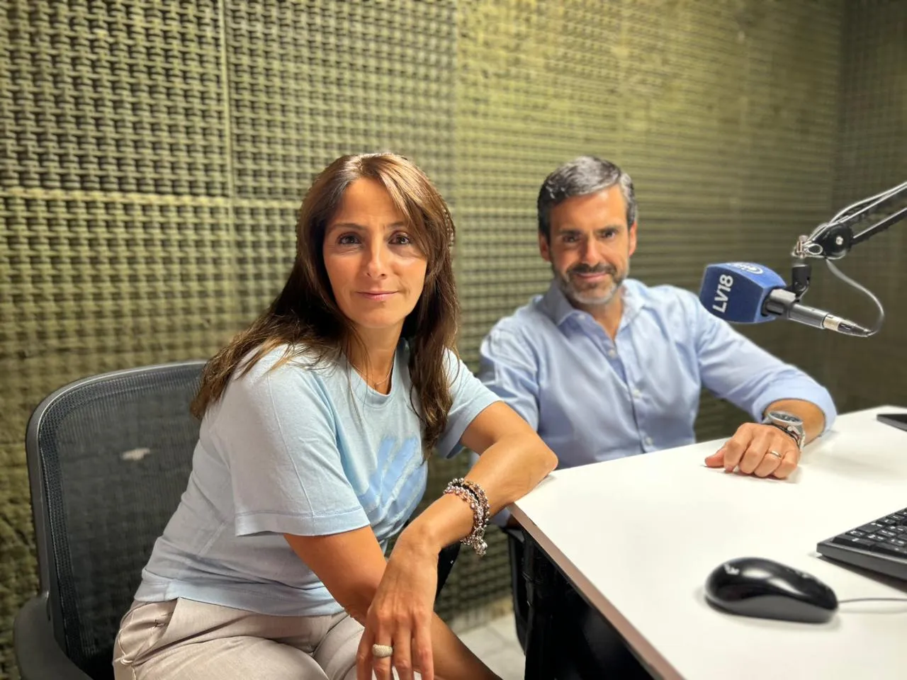 Cristina Da Dalt junto a Francisco Perdigues durante su visita a los estudios de LV18. Elecciones municipales: Cristina Da Dalt junto a Francisco Perdigues durante su visita a los estudios de LV18.
